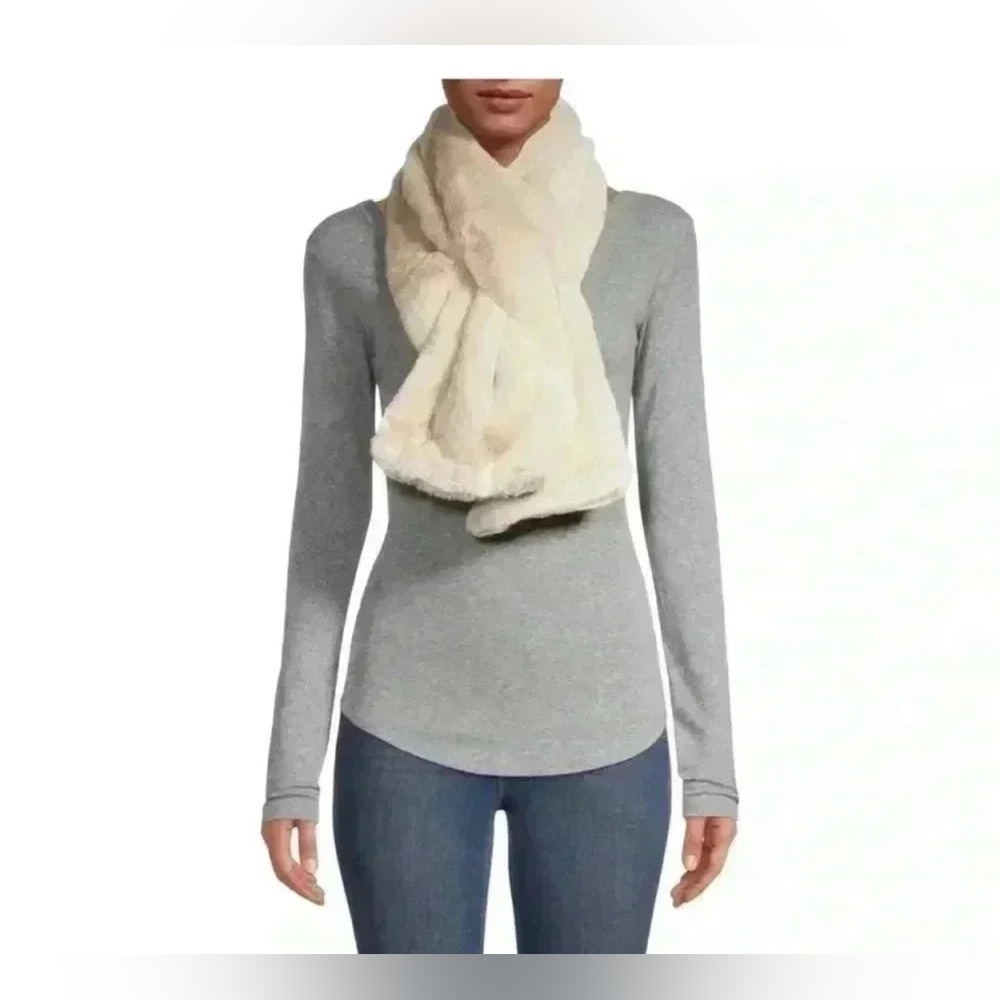 Apparis KAI PLUCHE™ scarf NWT OS